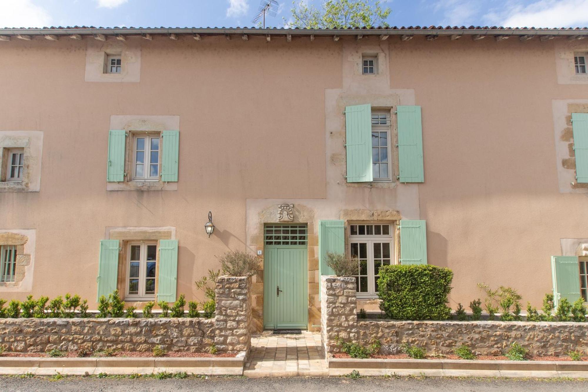 Le Clos Du Gue Pressac Exterior photo